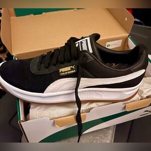 🎉New Unisex Puma Sneaker!🎊